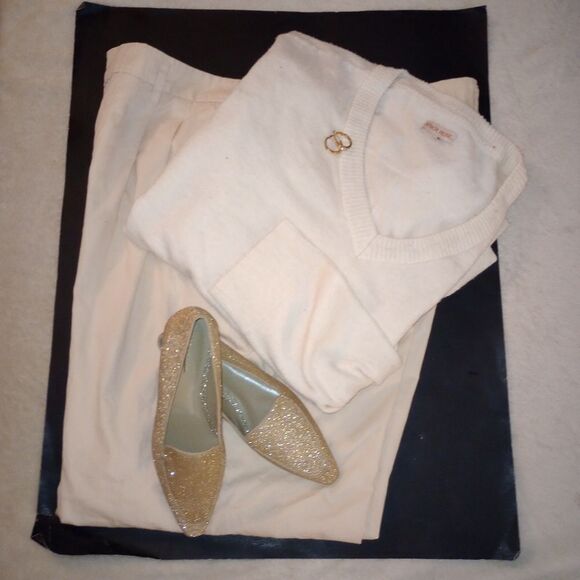 🆕🌟High-Rise Pleat Front Straight Chino Pants - A New Day, Sz 17 - Picture 1 of 6